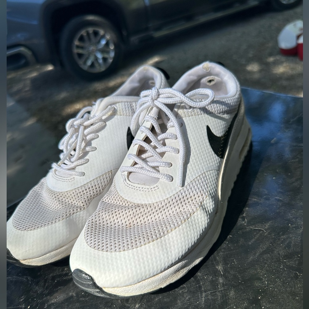 Women’s Nike Tennis Shoes